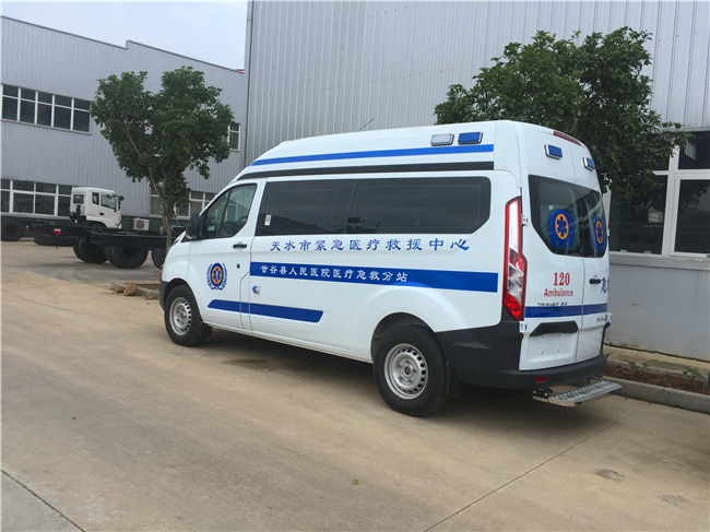 北京租赁私人救护车电话号码